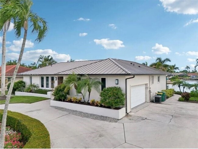 Photo - 444 N Barfield Dr