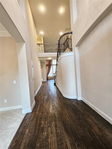 Photo - 410 Whisperfield Dr