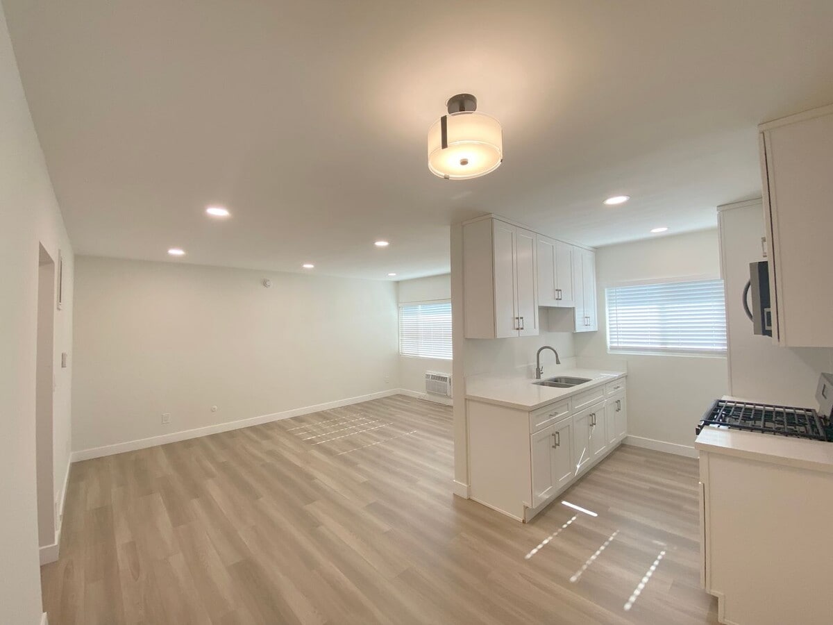 DRYDEN SQUARE APTS - DRYDEN SQUARE APTS
