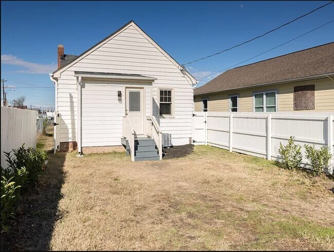 Photo - 2010 Maury St