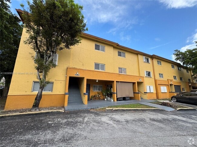 Building Photo - 8249 SW 149th Ct Unit 6-201 Rental
