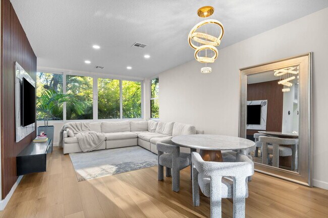 Photo - 1213 Tequesta St