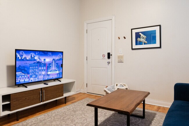 Photo - 2149 W Division St Unit ID1379029P