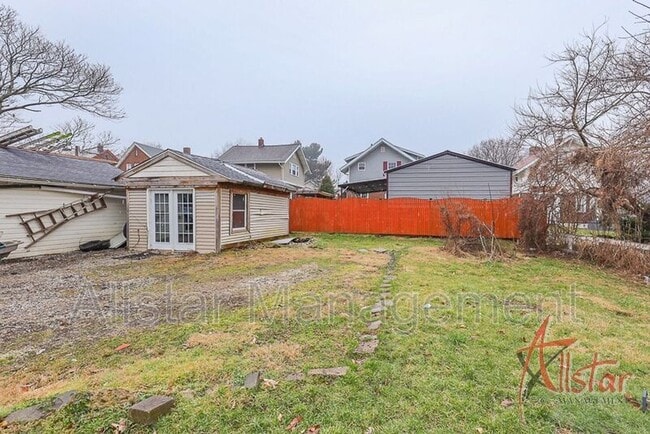 Photo - 542 Lindell St