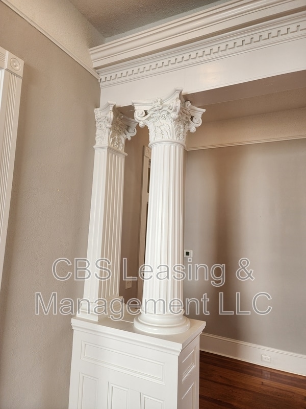 Photo - 2908 10th Ave