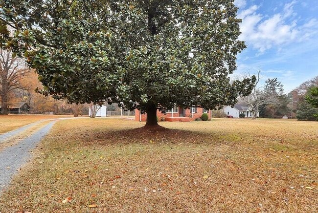 Photo - 3BD/1BA All Brick Ranch on One Acre!