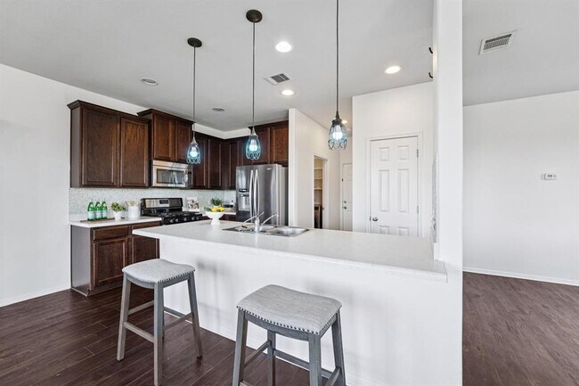 Photo - 288 Triumph Rd