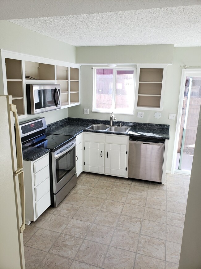 Photo - 1219 Willow Bend Cir