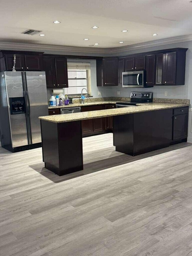 Photo - 7709 1st Terrace