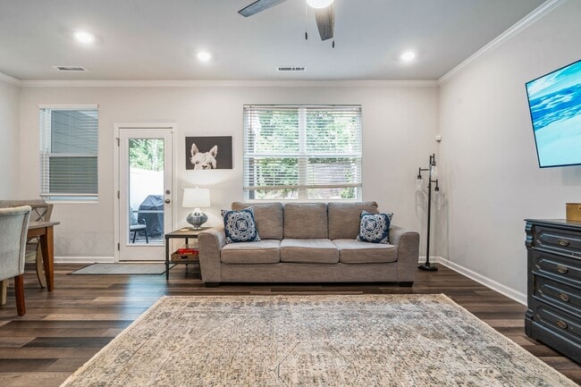 Photo - Furnished Pittsboro Rental Long or Mid Term Rental (60 Day minimum)