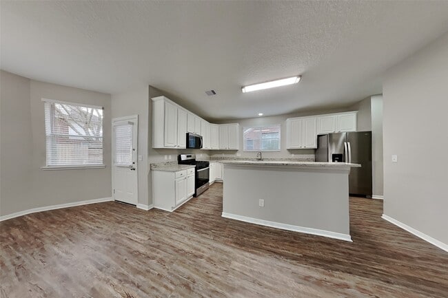 Photo - 19410 Kacey Ln Ct