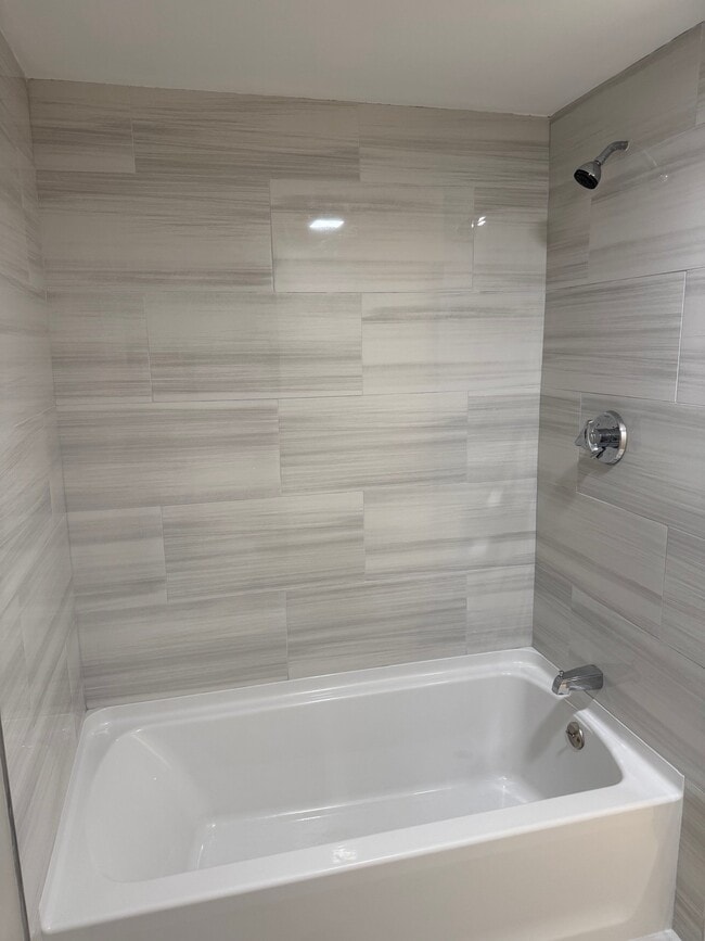 654 Alden St Unit 3