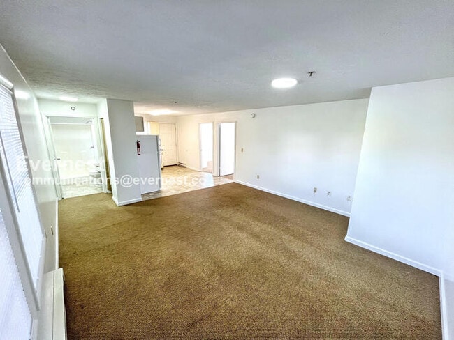 Photo - 2 Bob Cat Ct Unit 2 b