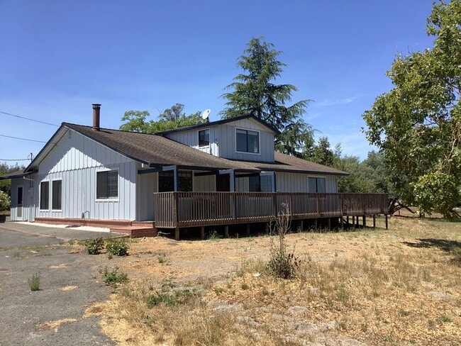 Photo - Sebastopol country property