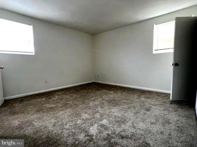 Photo - 5711 Erdrick St Unit 11