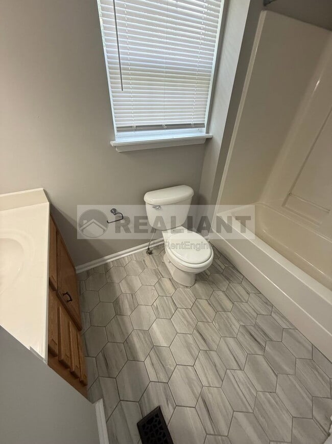Photo - 721 Morgan Hills Dr