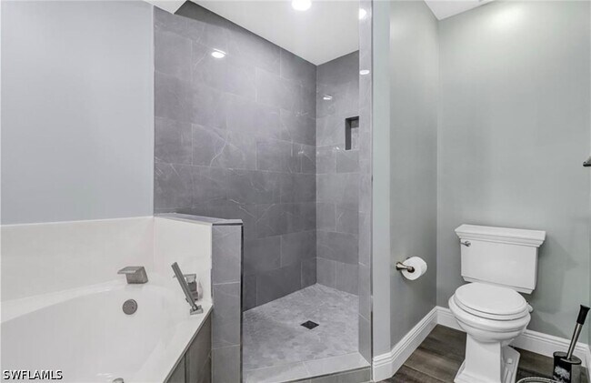 Building Photo - 410 Bayfront Pl Unit 2307