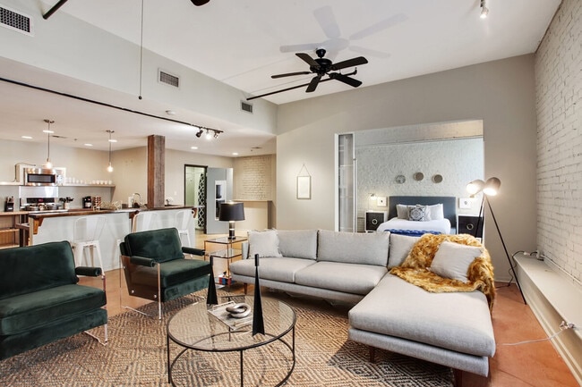 Photo - 1041 Constance St Unit ID1265378P