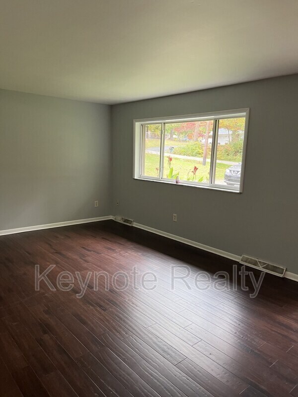 5688 Decker Rd Rental For Rent in Franklin, OH