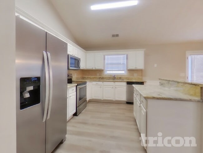 Photo - 20 Hillock Ct