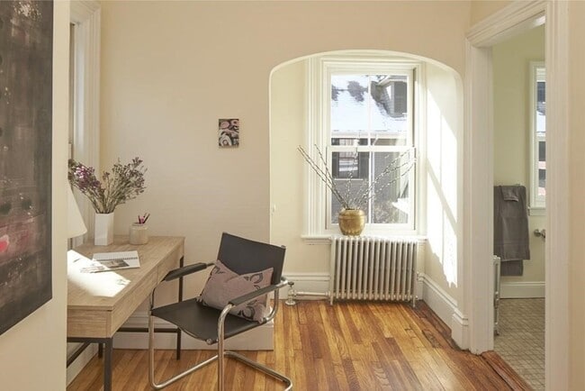 Photo - 26 Linnaean St Unit 4