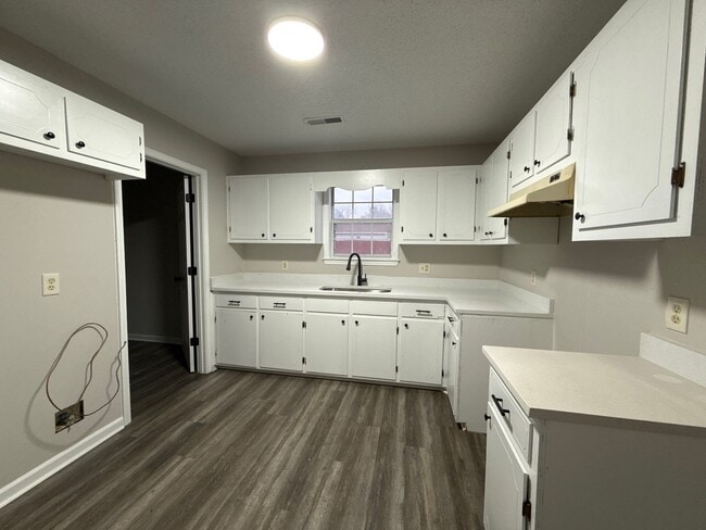 Photo - 308 Courtney Dr