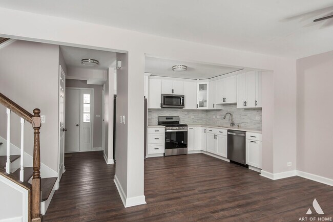 Photo - 513 Monroe Rd