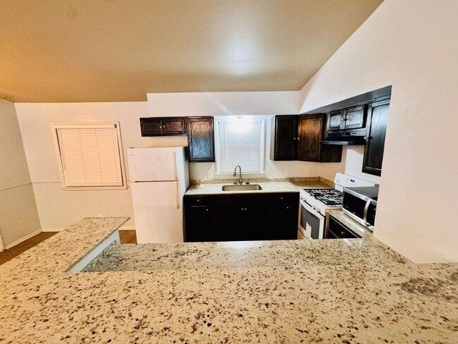 Photo - 5519 N Garrison Pl