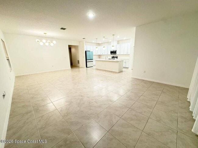 Photo - 2412 Carrick St