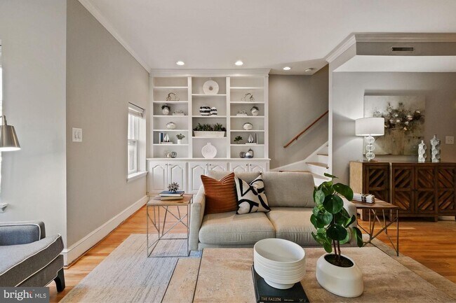 Photo - 1753 18th St NW Unidad Upper