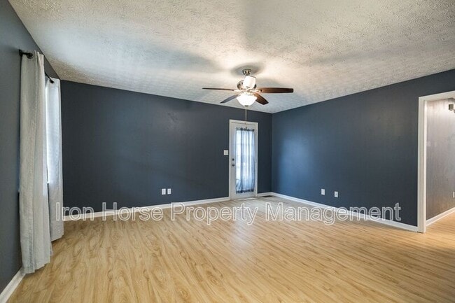 Photo - 357 Mary Alice Dr