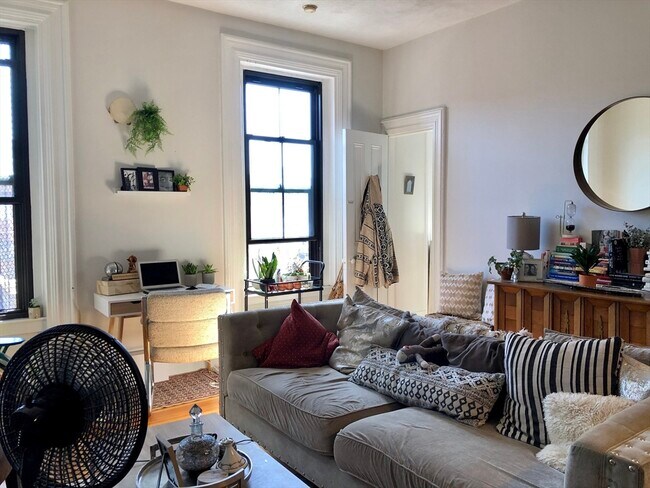 Photo - 701 Massachusetts Ave Unidad 6 Rental