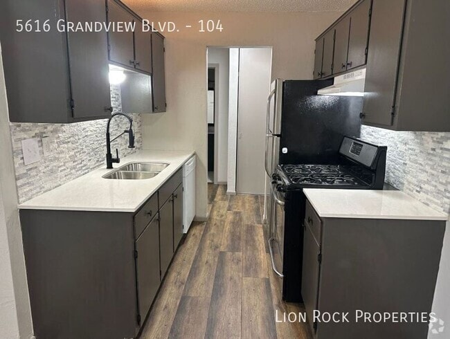 Building Photo - 5616 Grandview Blvd Unit 104 Rental