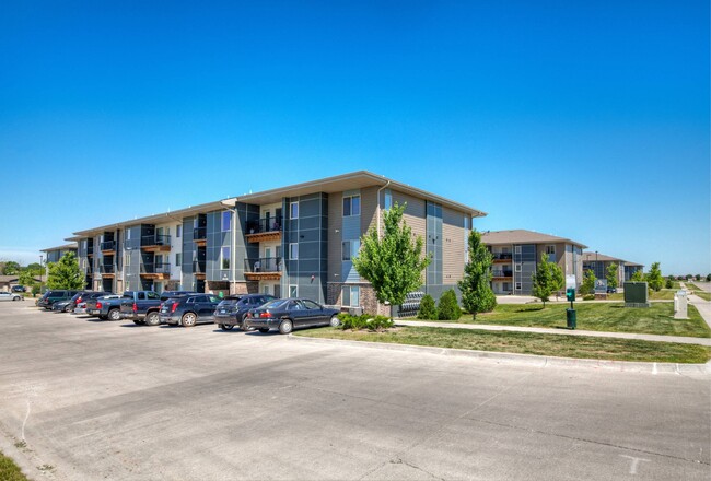Building Photo - Broadway Heights Rental
