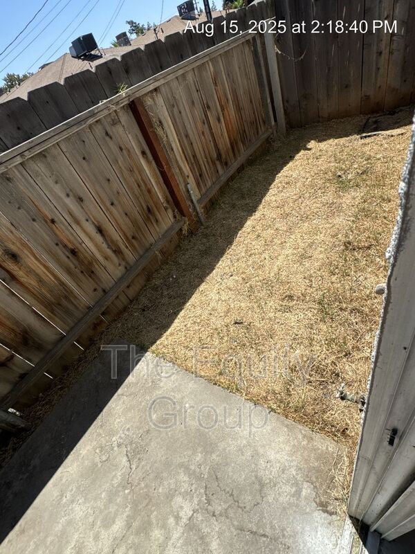 Photo - 1871 Emma Lee Ln