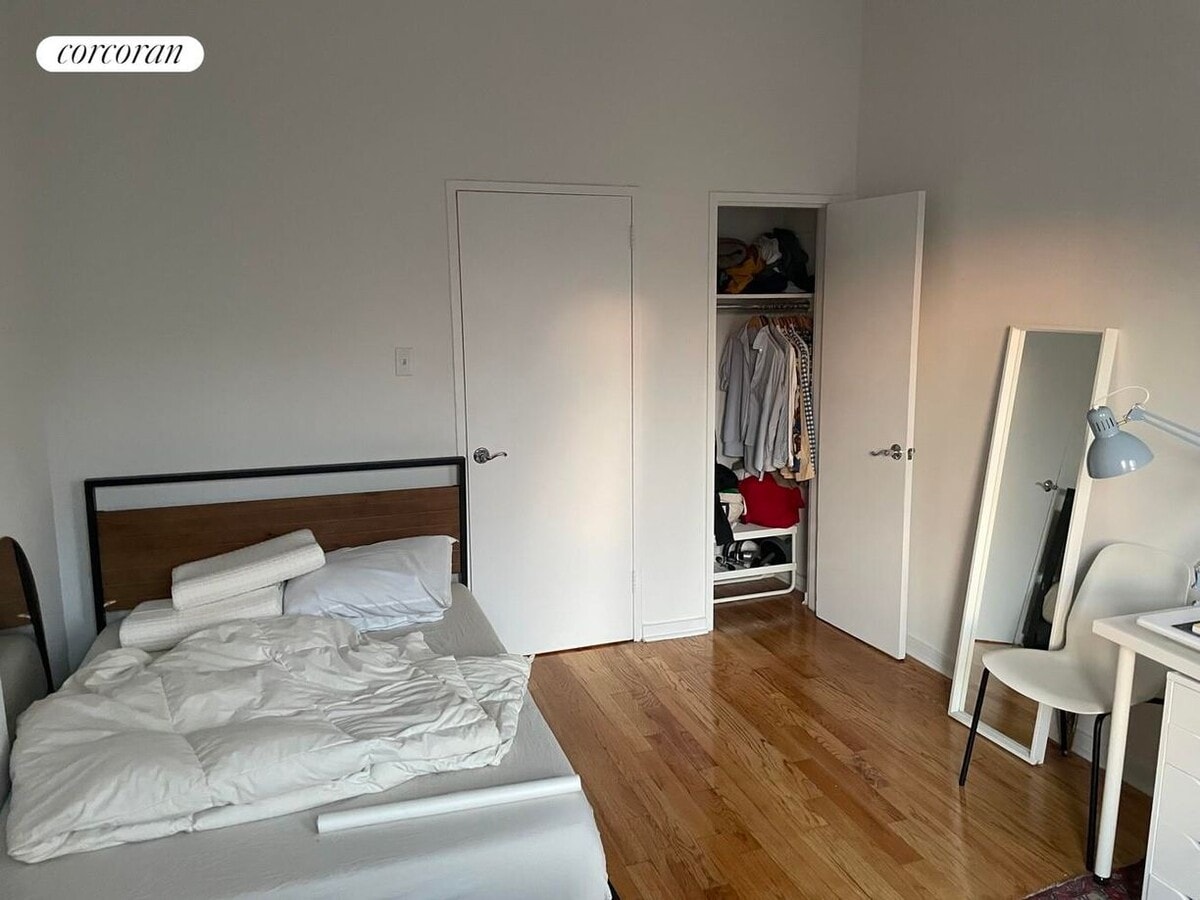 Photo - 131 W 116th St