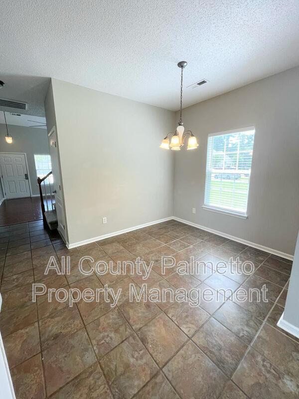 Photo - 142 Black River Dr