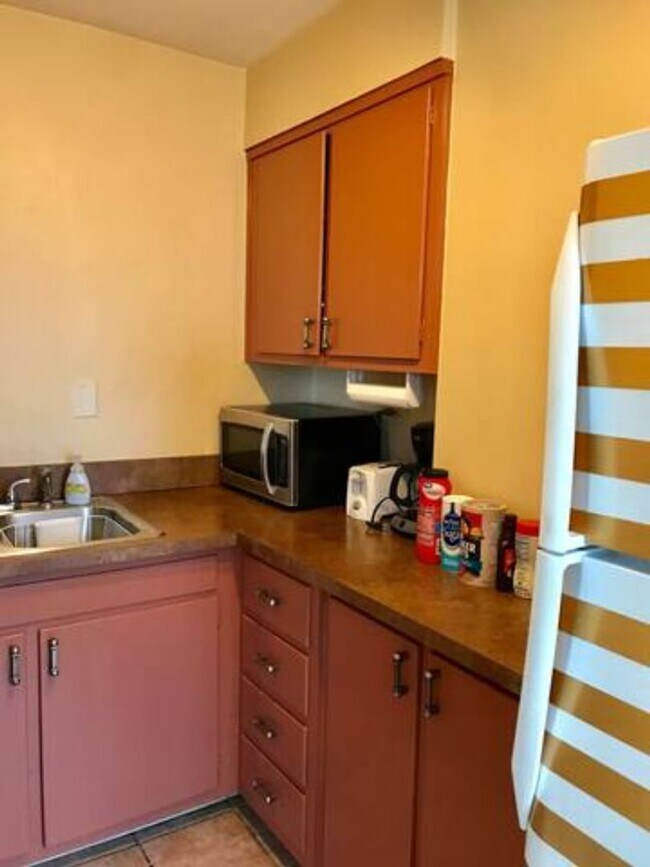 Photo - Furnished Move-In Ready Downtown 1br/1ba A...