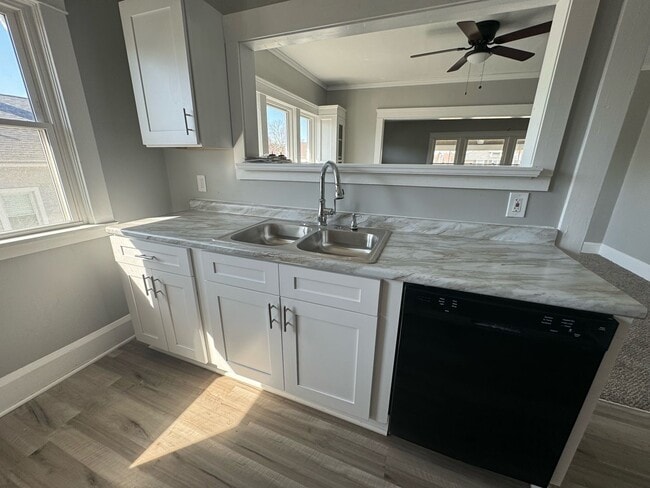 Photo - 841-841 Allison Ave Unit 841 - Up