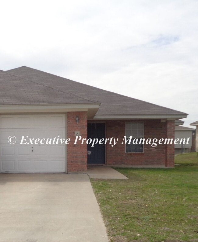 Photo - 208 Janelle Dr Unit A