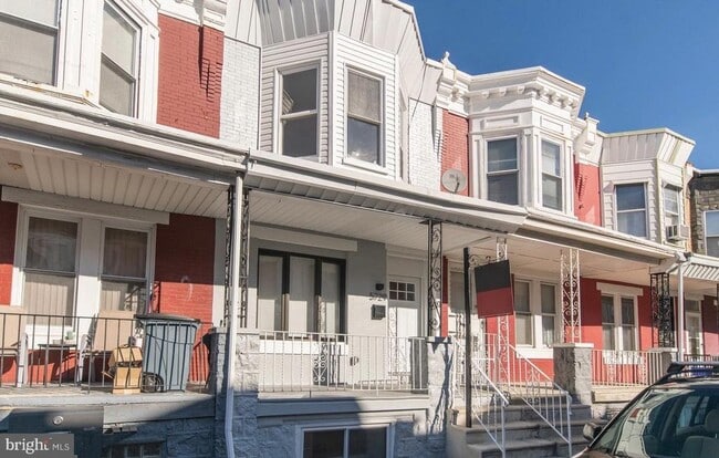 Building Photo - 5729 Delancey St Rental