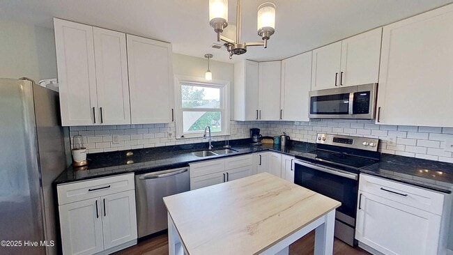 Photo - 4302 Gordon Rd
