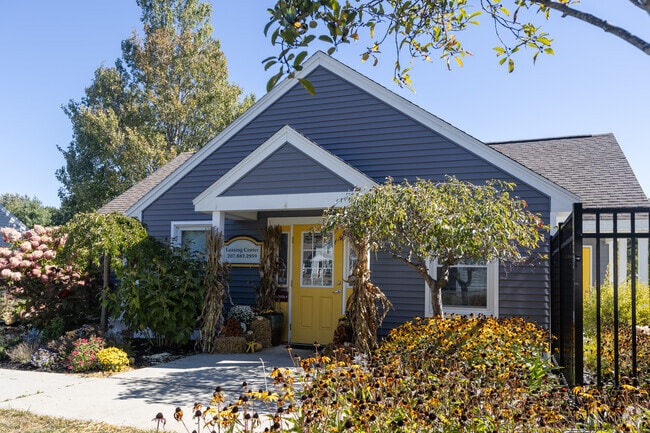 Leasing Center and Access to Pool/Grilling Area/Fire Pit