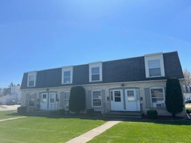 Building Photo - 734 Fairwood Dr