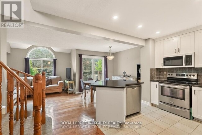 Photo - 106 Blackdome Crescent