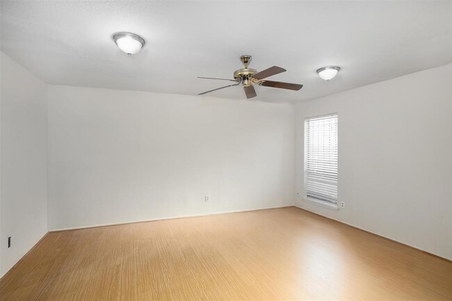 Photo - 6001 Reims Rd Condo Unit 104