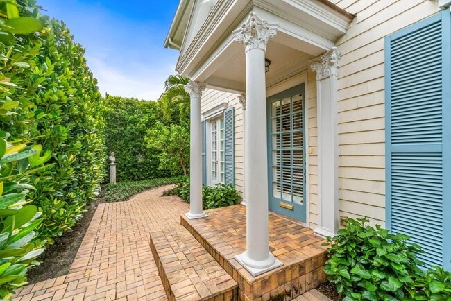 Photo - 263 Park Ave