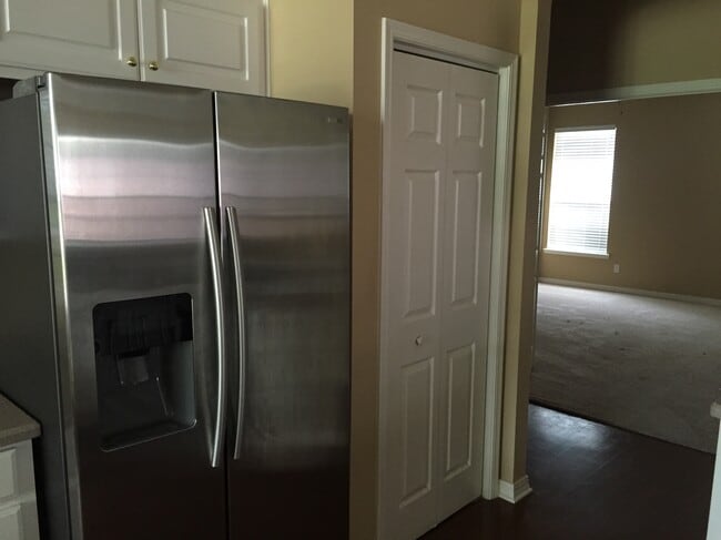 Photo - 8004 Laurel Hill Dr