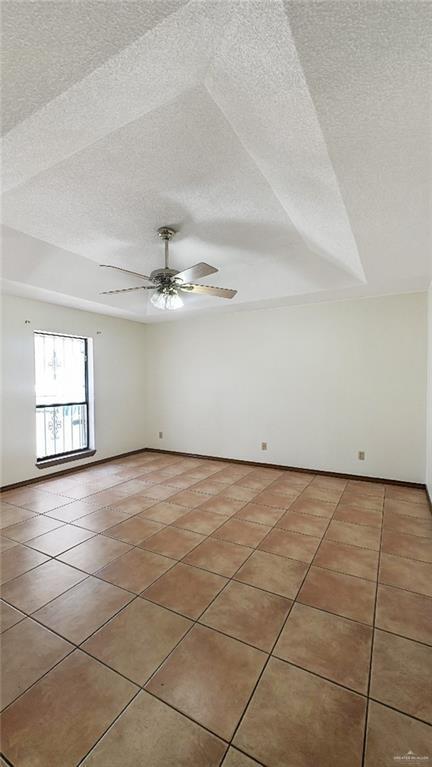 Photo - 14 Hummingbird Ave