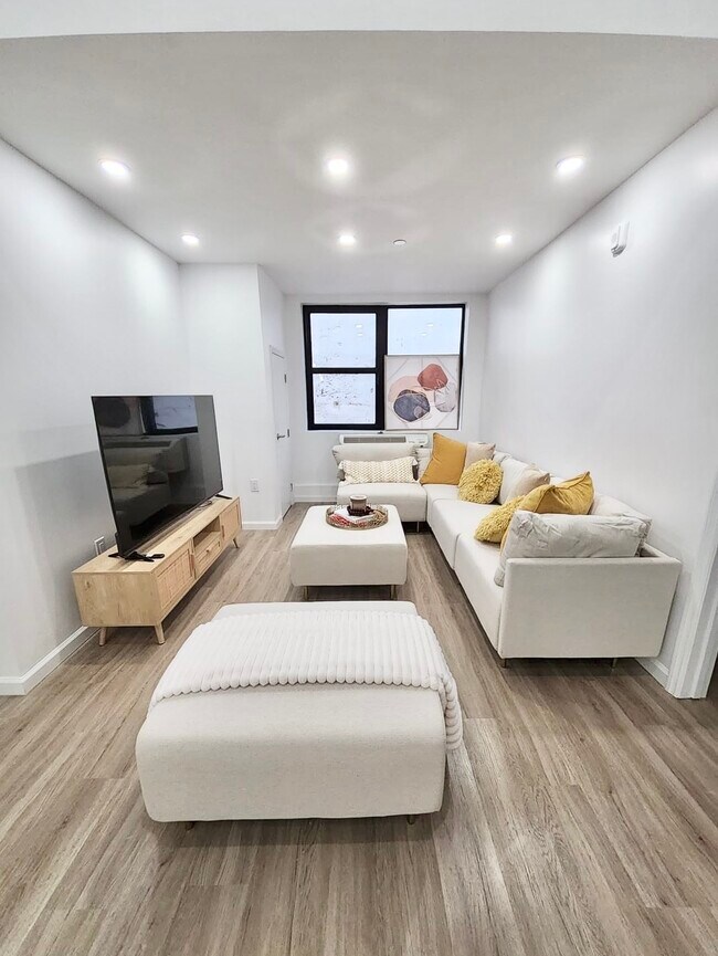 Photo - 556 Market St Apartment Unit 1A